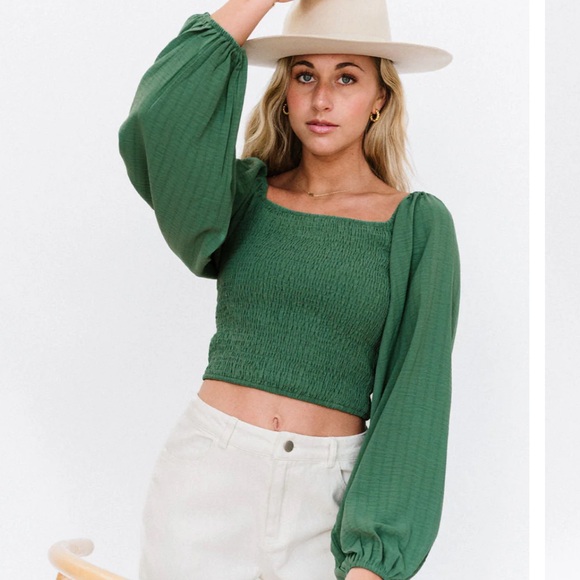 LISTICLE  Smocked Green Top Puff Sleeves -Sz M - Picture 3 of 10